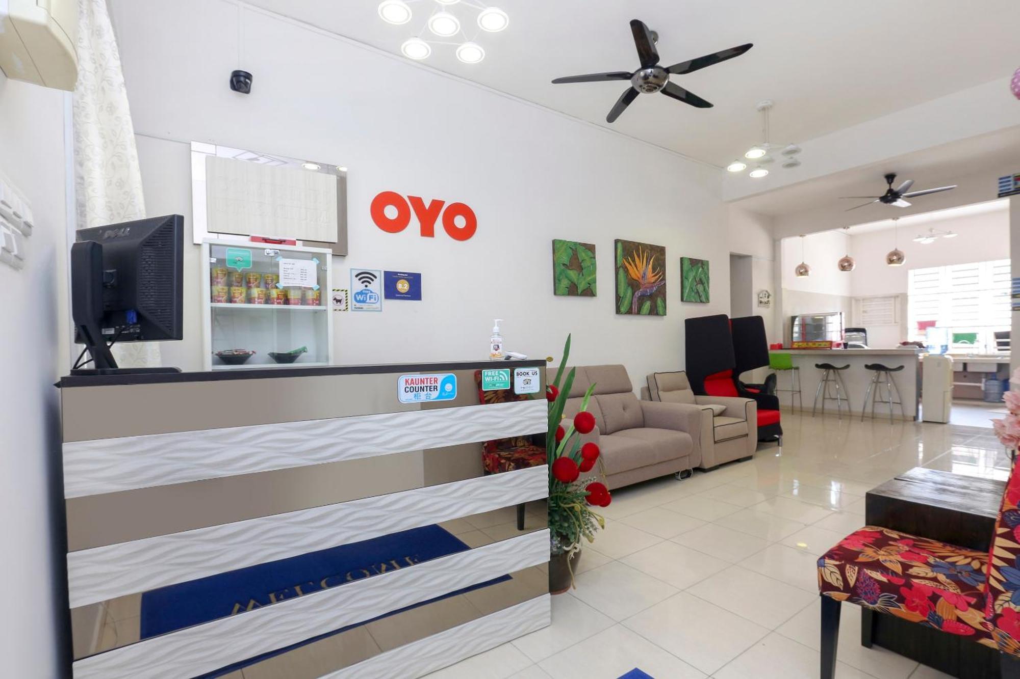 Oyo 90132 Come Inn Premium Куала-Тренгану Экстерьер фото