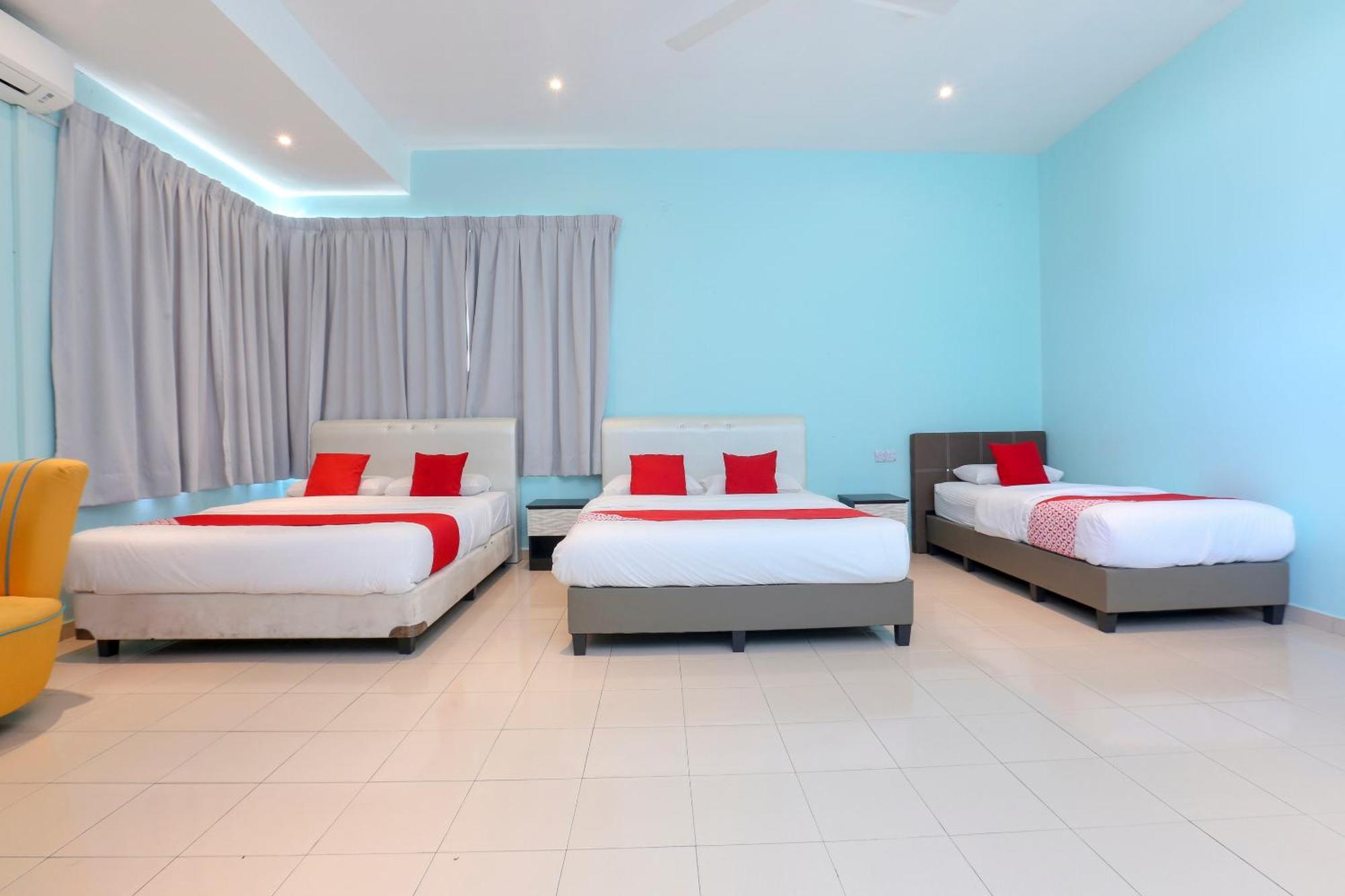 Oyo 90132 Come Inn Premium Куала-Тренгану Экстерьер фото