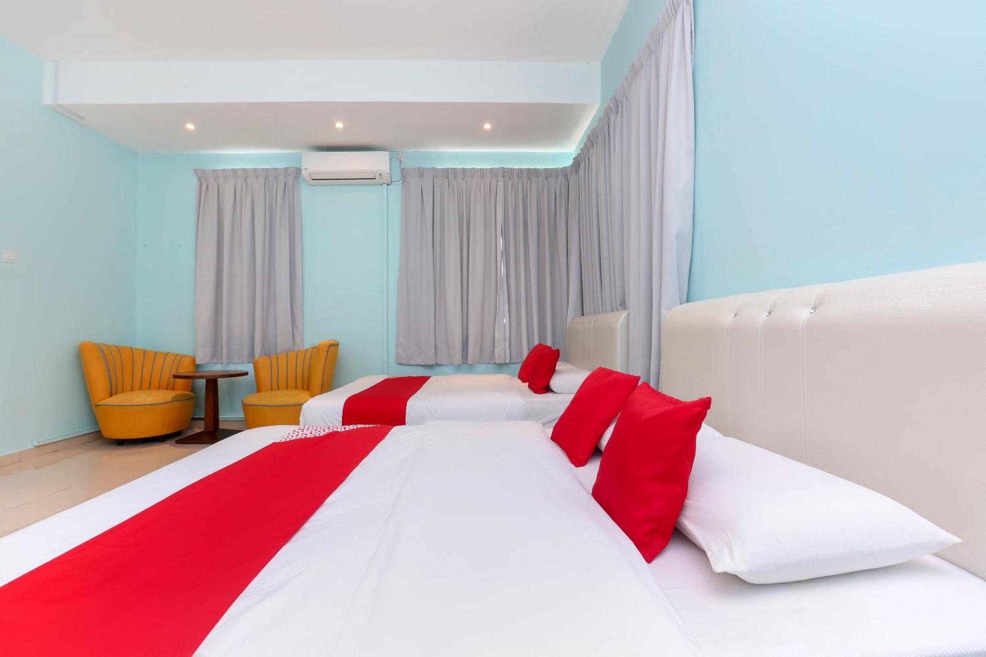 Oyo 90132 Come Inn Premium Куала-Тренгану Экстерьер фото